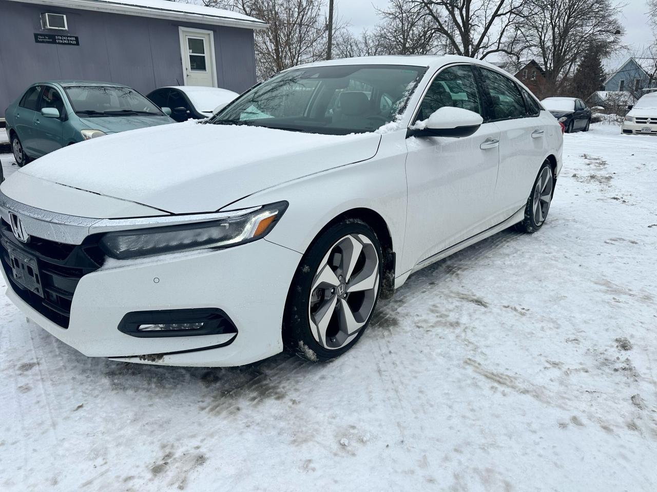 2018 Honda Accord Touring - Photo #2