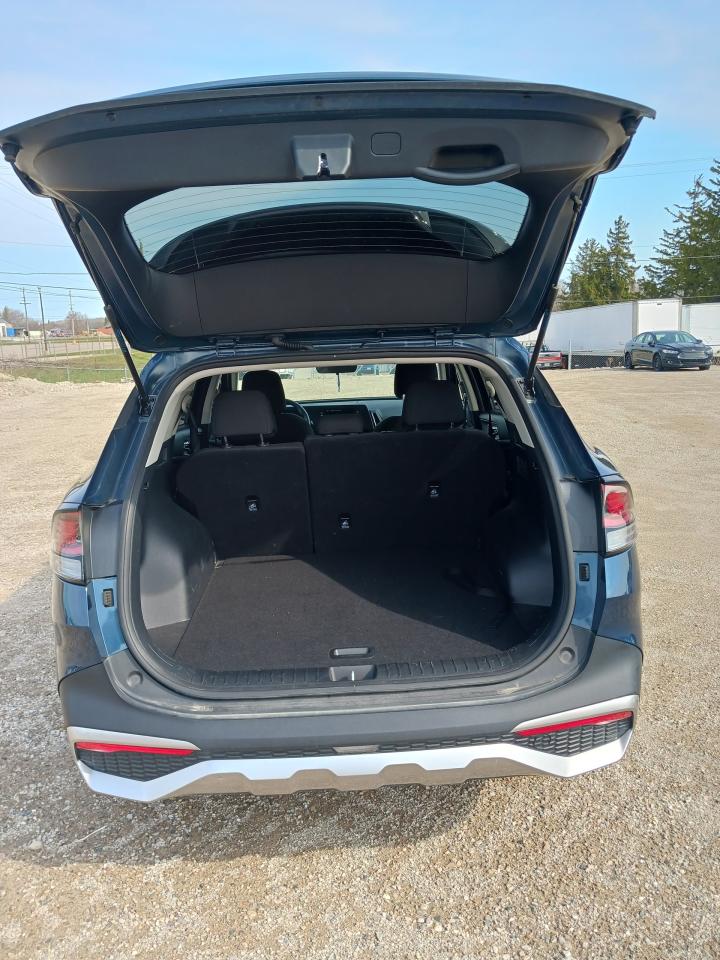 2023 Kia Sportage LX AWD - Photo #11