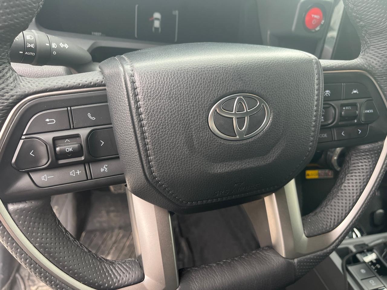 2024 Toyota Tacoma HYBRID TRD Off Road Premium Photo4