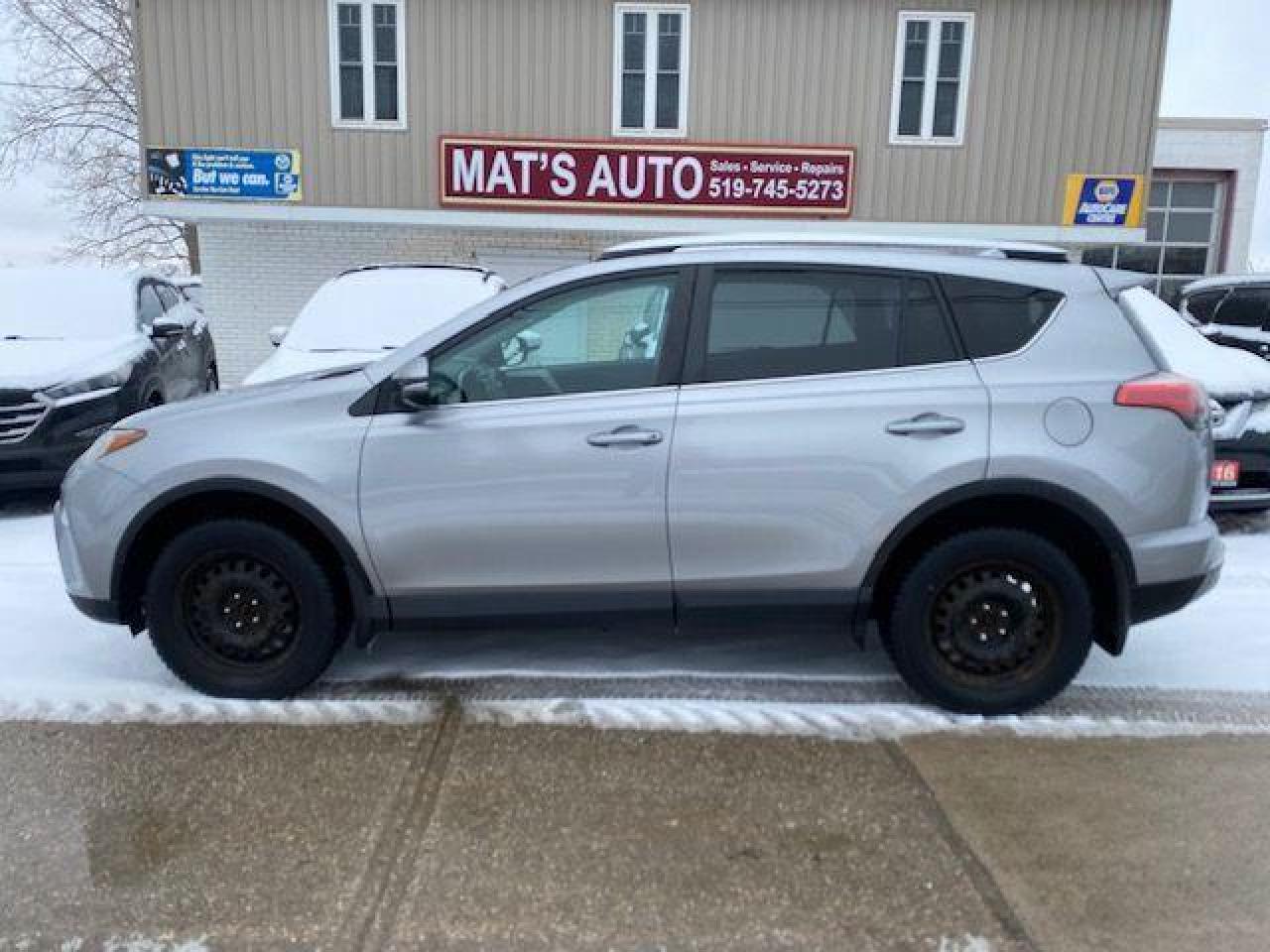 Used 2016 Toyota RAV4 LE 4WD for sale in Waterloo, ON