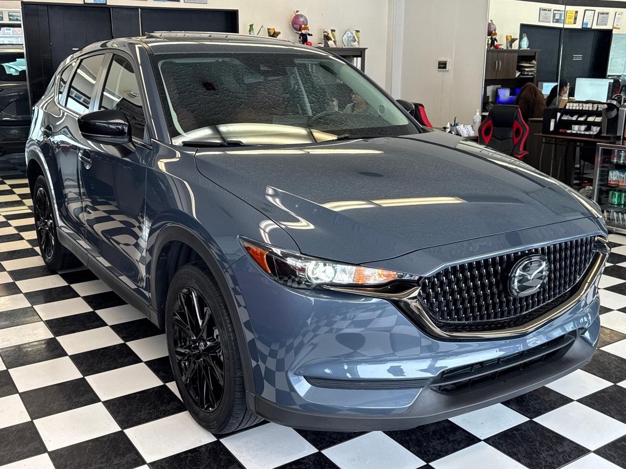 2021 Mazda CX-5 Kuro Edition+Red Leather+Roof+BSM+CLEAN CARFAX - Photo #12