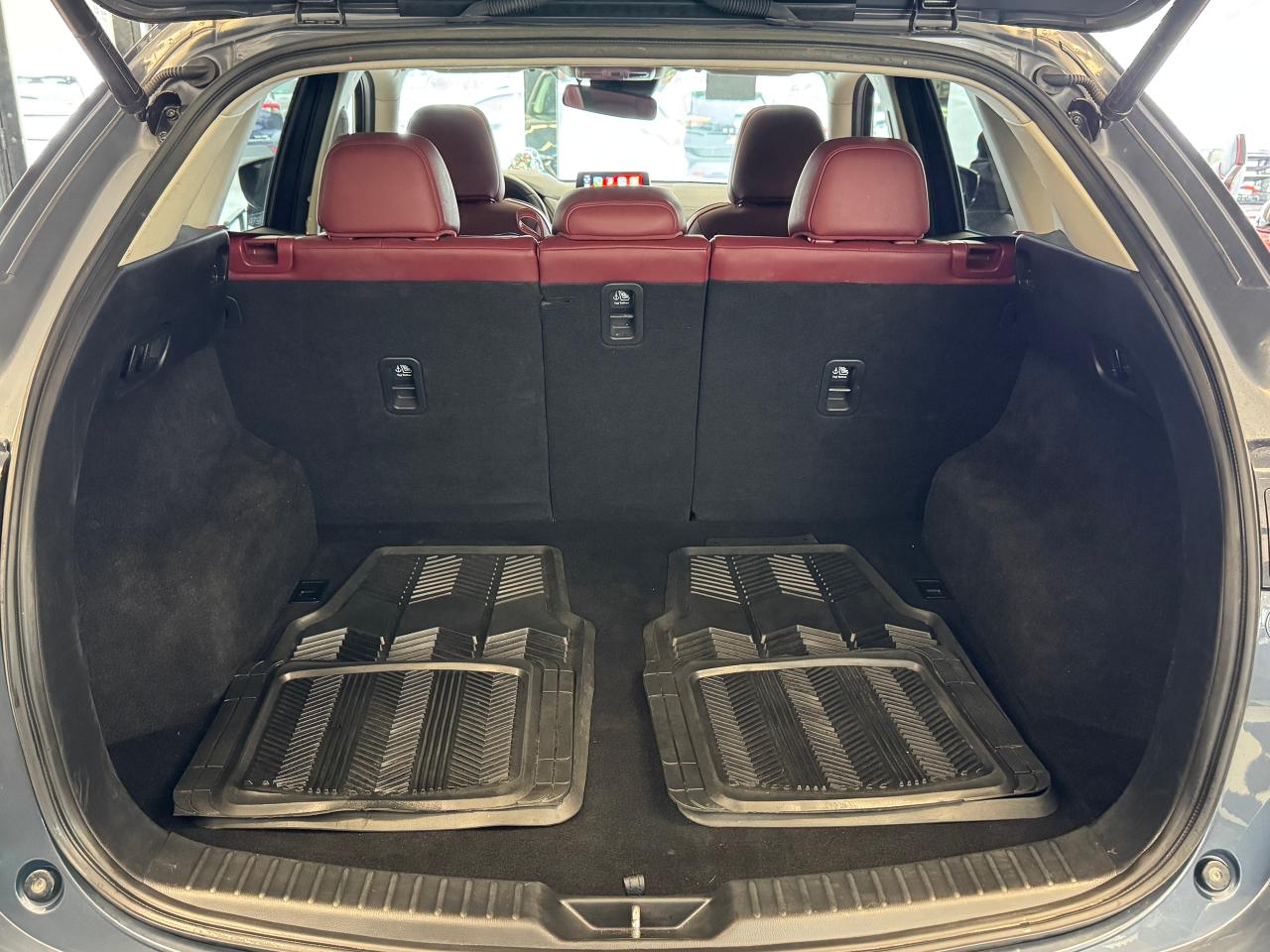 2021 Mazda CX-5 Kuro Edition+Red Leather+Roof+BSM+CLEAN CARFAX - Photo #30