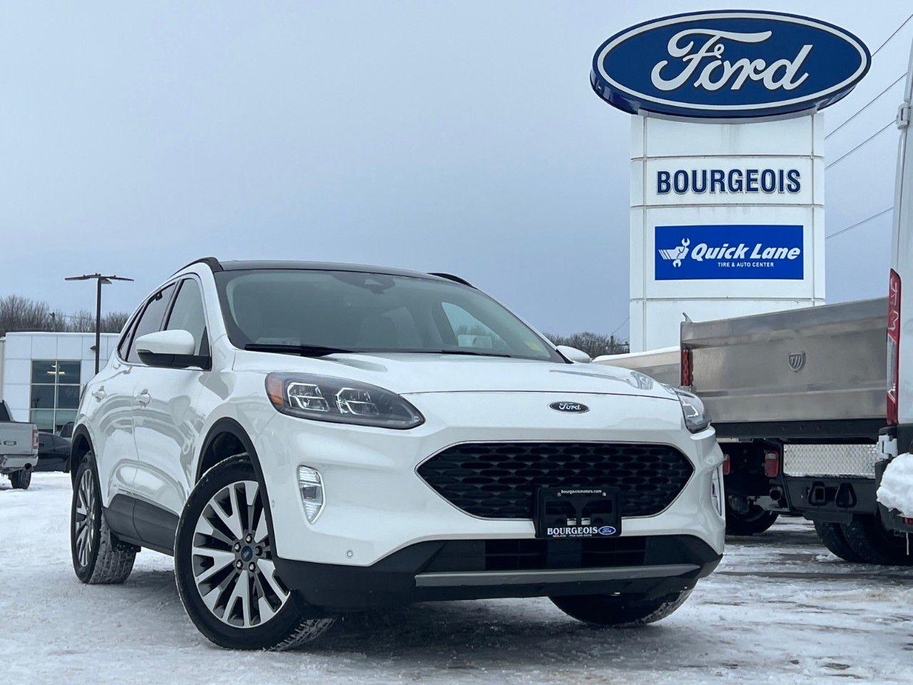 Used 2020 Ford Escape Titanium AWD for sale in Midland, ON