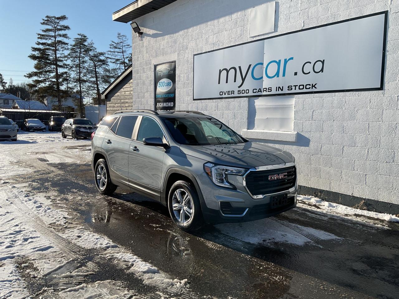 Used 2024 GMC Terrain 1.5L SLE LOW MILEAGE!!!! HEATED SEATS. BACKUP CAM. A/C. CRUISE. PWR GROUP. KEYLESS ENTRY. PERFECT FO for sale in Kingston, ON