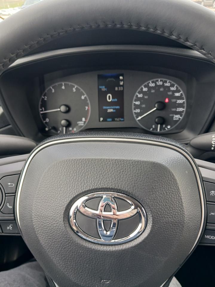 2024 Toyota Corolla Cross LE FWD - Photo #6