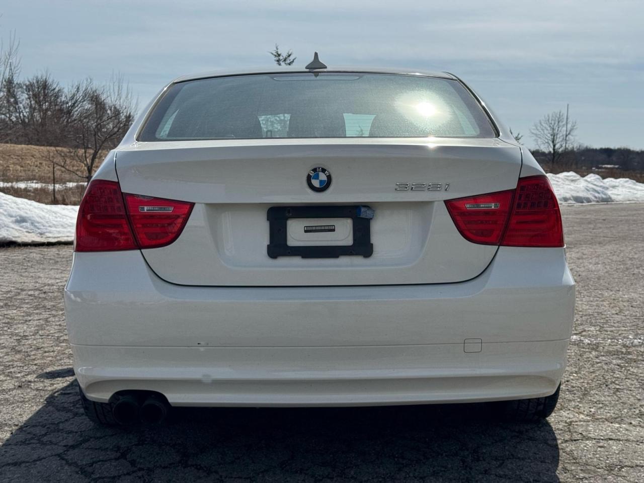2009 BMW 3 Series 328I XDRIVE | CLEAN CARFAX | HTD STEERING | Photo3