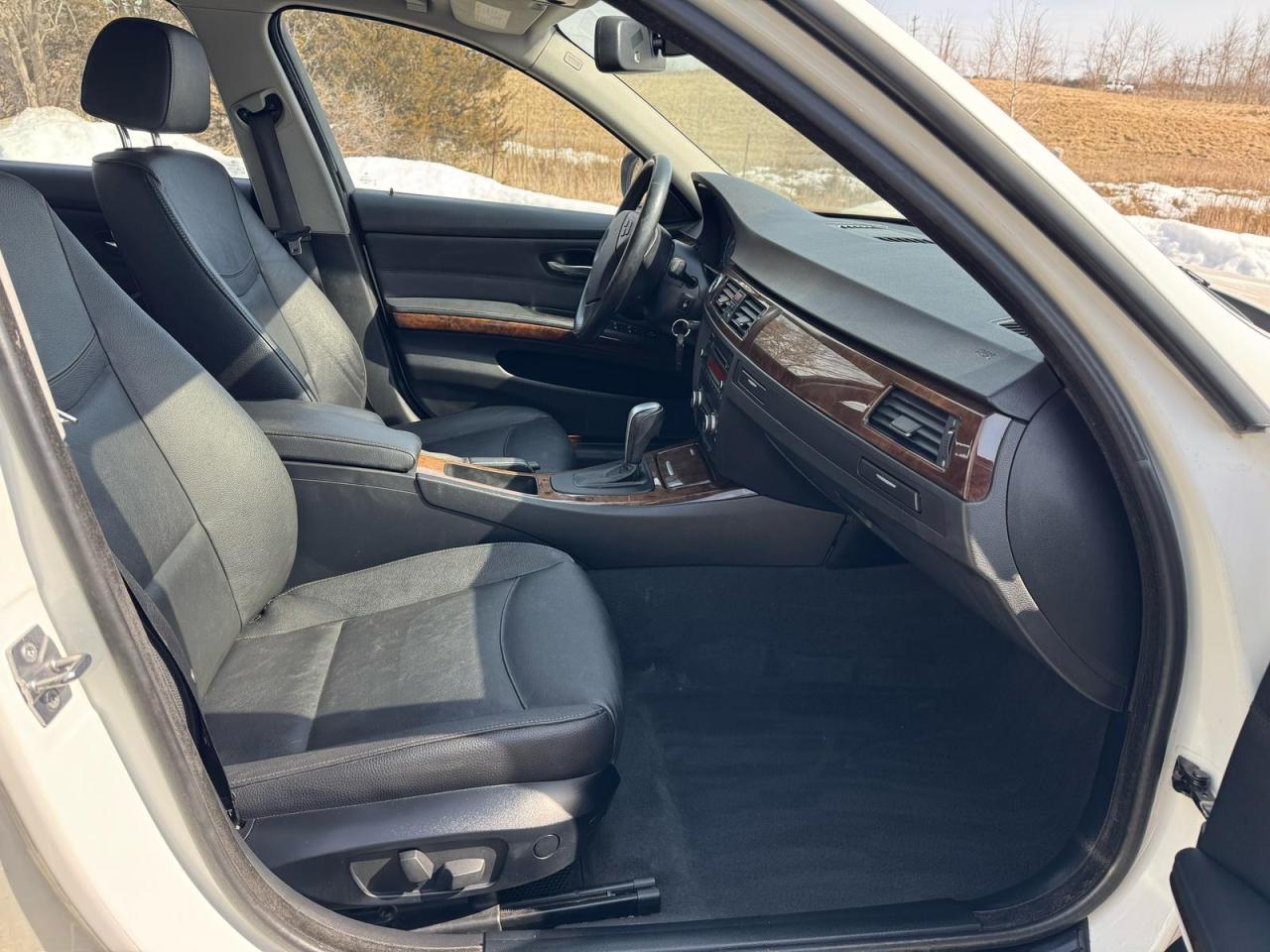 2009 BMW 3 Series 328I XDRIVE | CLEAN CARFAX | HTD STEERING | Photo26