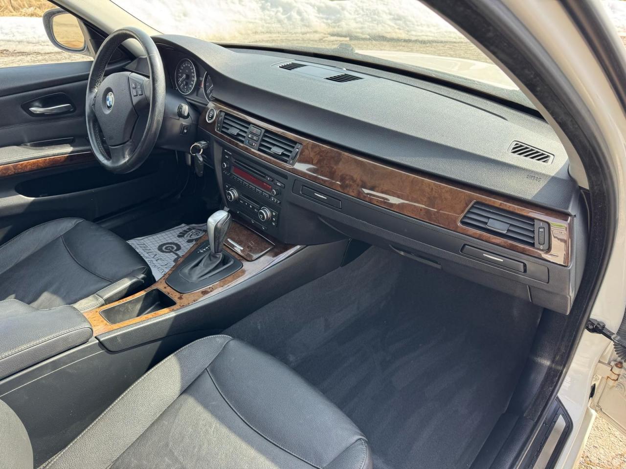 2009 BMW 3 Series 328I XDRIVE | CLEAN CARFAX | HTD STEERING | Photo9