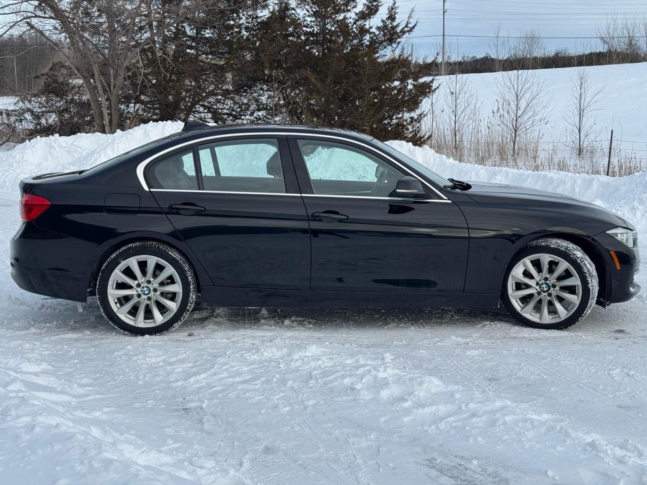 2017 BMW 3 Series 320XI | CLEAN CARFAX | NAVIGATION | Photo6