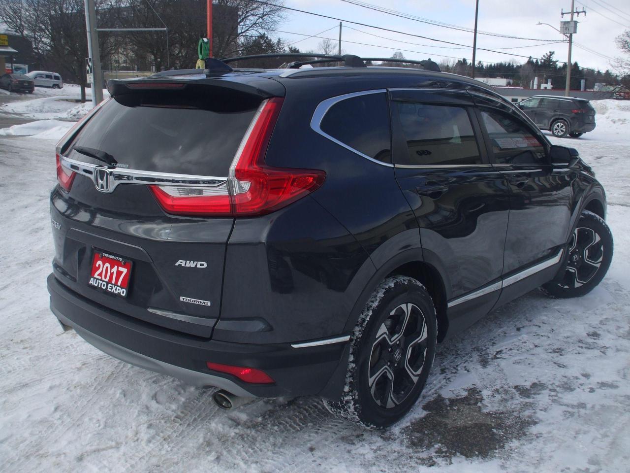 2017 Honda CR-V Touring,Fully Loaded,GPS,AWD,Leather,Sunroof,Fogs - Photo #5