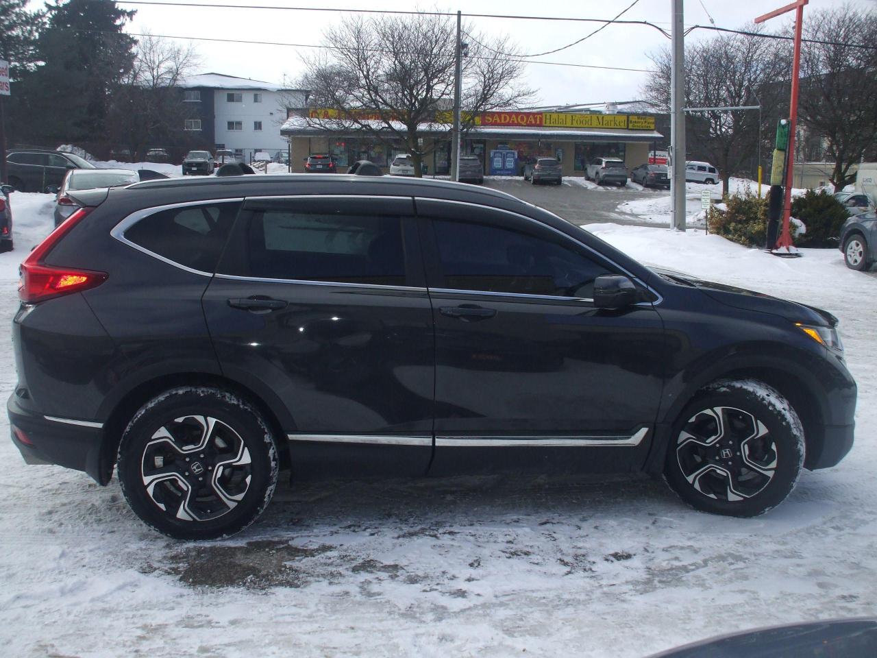 2017 Honda CR-V Touring,Fully Loaded,GPS,AWD,Leather,Sunroof,Fogs - Photo #6