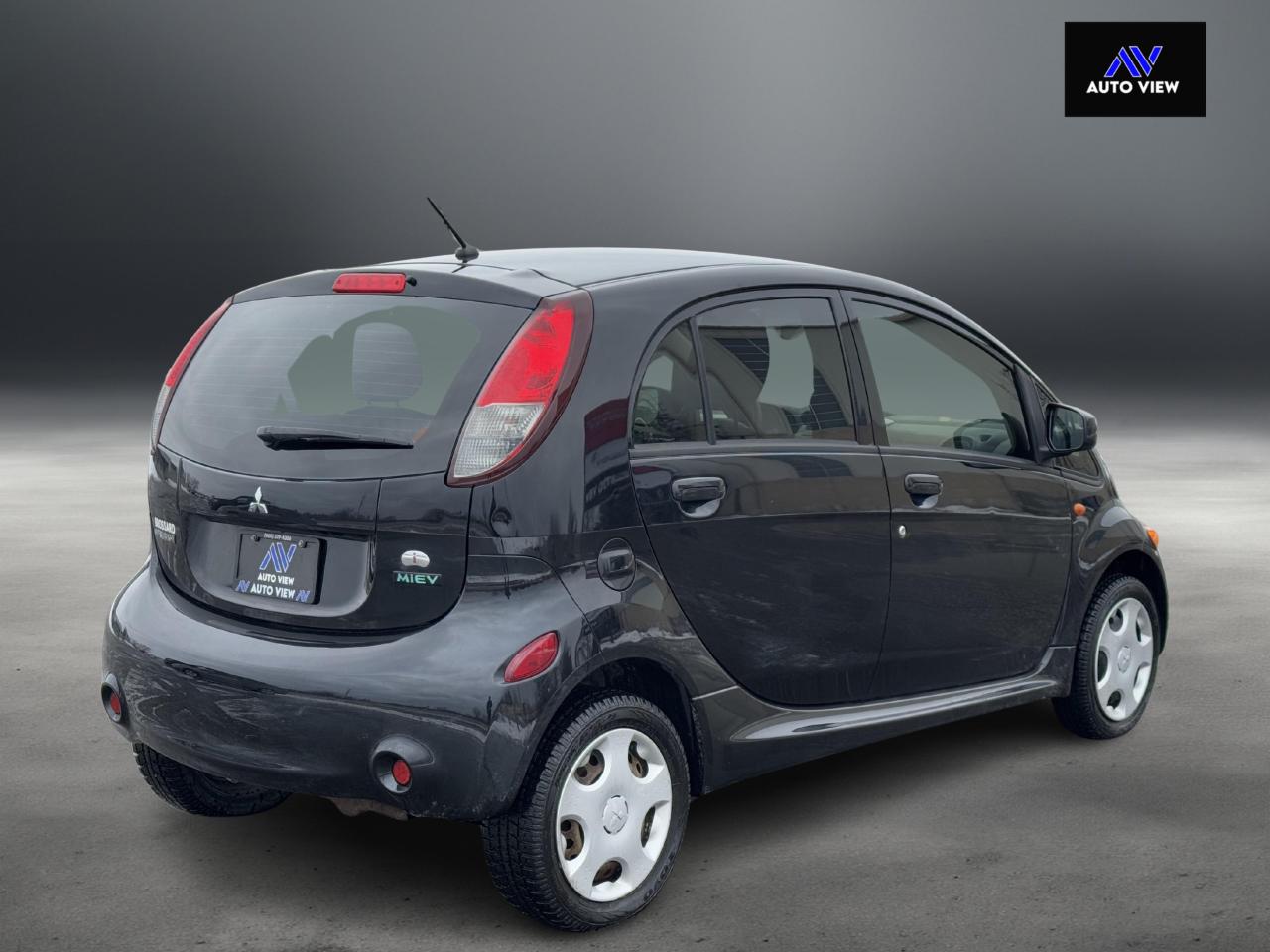 2014 Mitsubishi i-MiEV ES **FULL ELECTRIC CAR**COMES CERTIFIED** Photo4