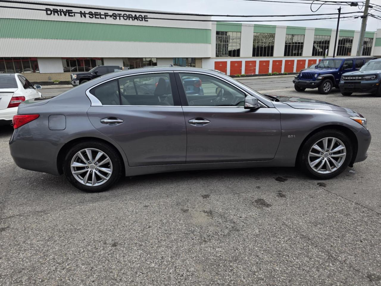 2016 Infiniti Q50 AWD 2.0t Photo