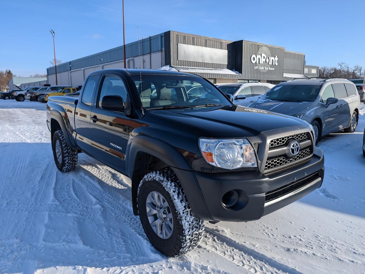 2011 Toyota Tacoma  - Photo #2