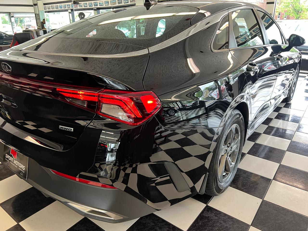 2021 Kia K5 LX AWD+New Tires+RemoteStart+LaneKeep+CLEAN CARFAX Photo