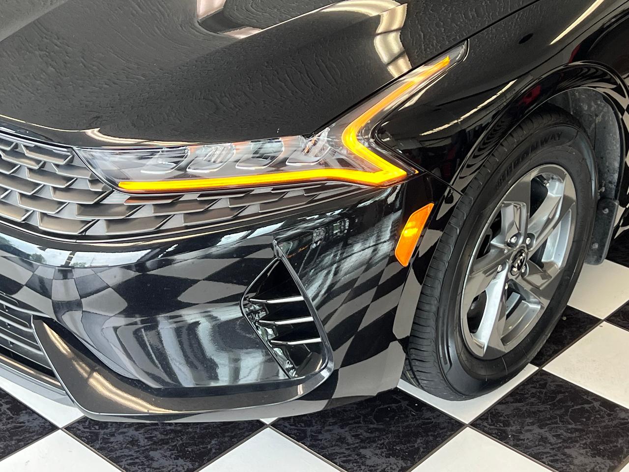 2021 Kia K5 LX AWD+New Tires+RemoteStart+LaneKeep+CLEAN CARFAX Photo