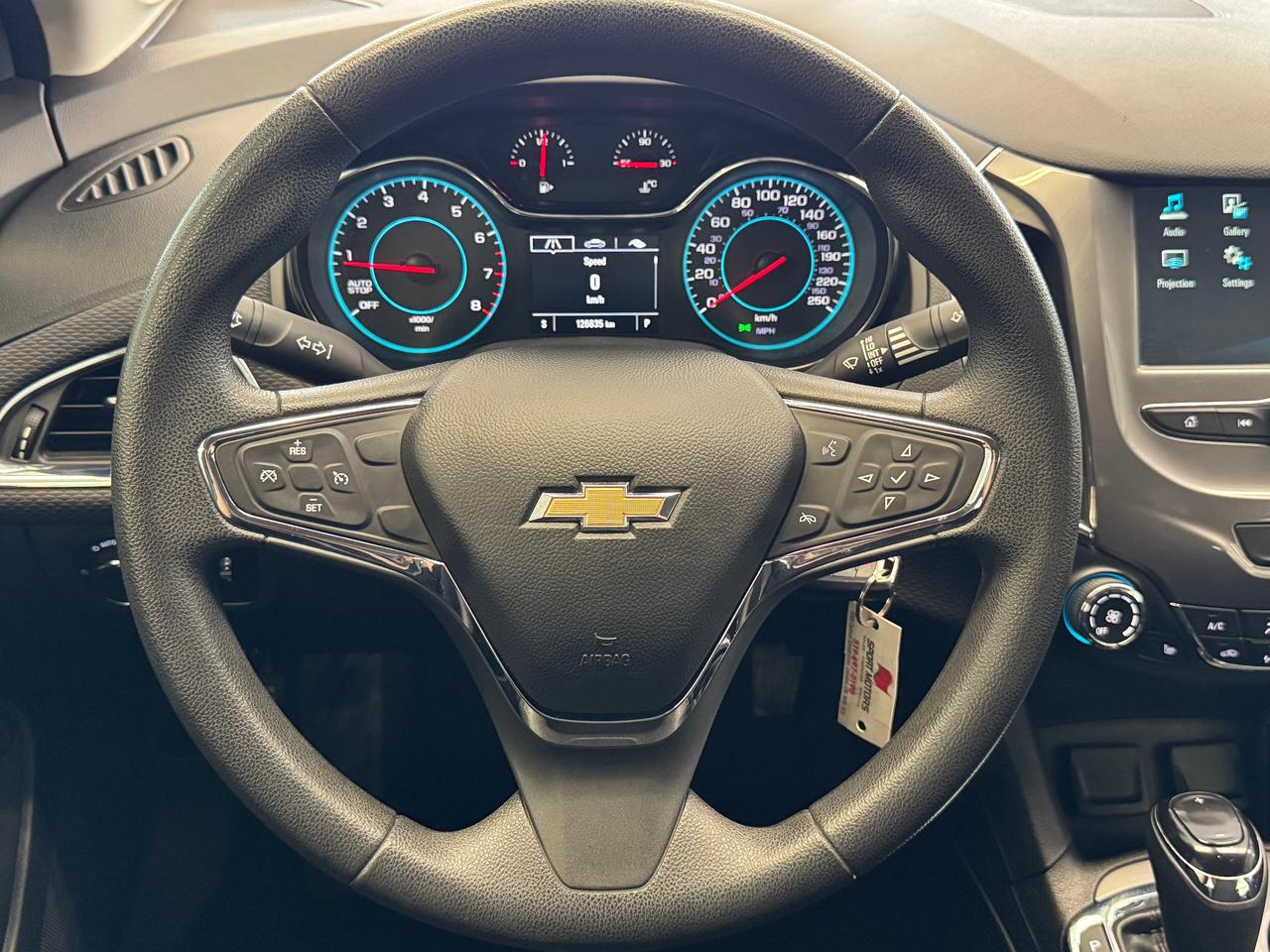 2017 Chevrolet Cruze LT+Camera+Heated Seats+A/C+CLEAN CARFAX Photo