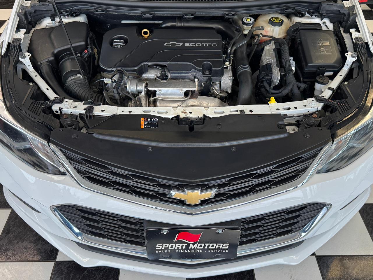 2017 Chevrolet Cruze LT+Camera+Heated Seats+A/C+CLEAN CARFAX Photo