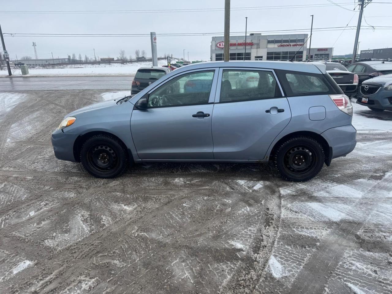 2006 Toyota Matrix XR, AUTO, ONLY 137KMS, AS IS SPECIAL - Photo #2