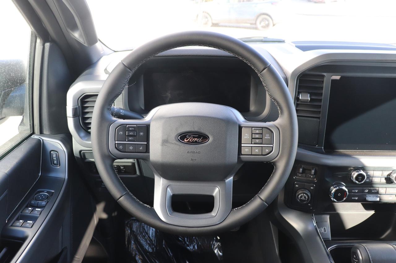 2025 Ford F-150 XLT 4WD SuperCrew 5.5' Box Photo5