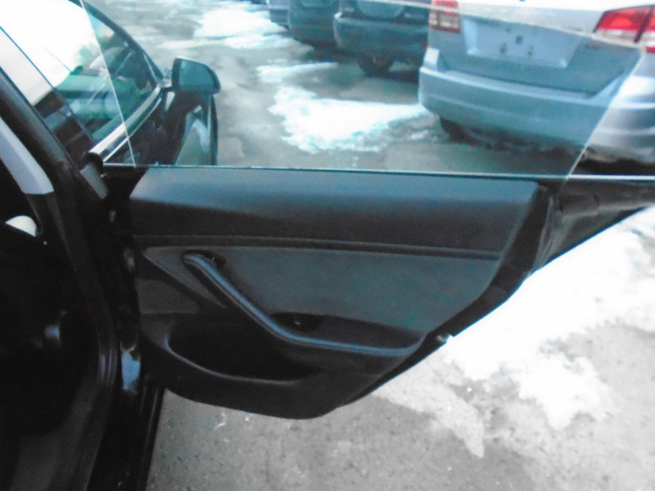 2018 Tesla Model 3 MID RANGE RWD - Photo #11