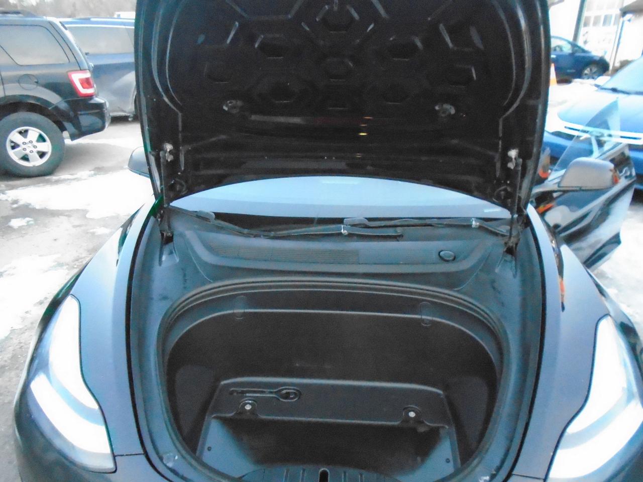 2018 Tesla Model 3 MID RANGE RWD - Photo #27