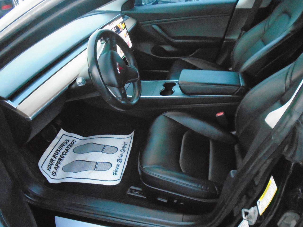 2018 Tesla Model 3 Mid Range Battery 341KM Full Charge Photo