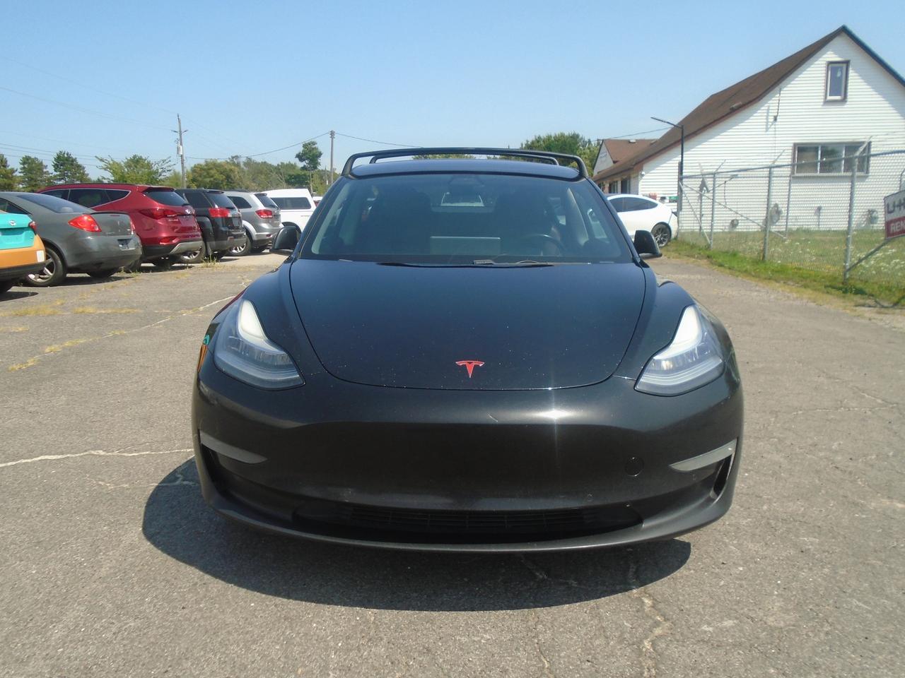 2018 Tesla Model 3 Mid Range Battery 341KM Full Charge Photo