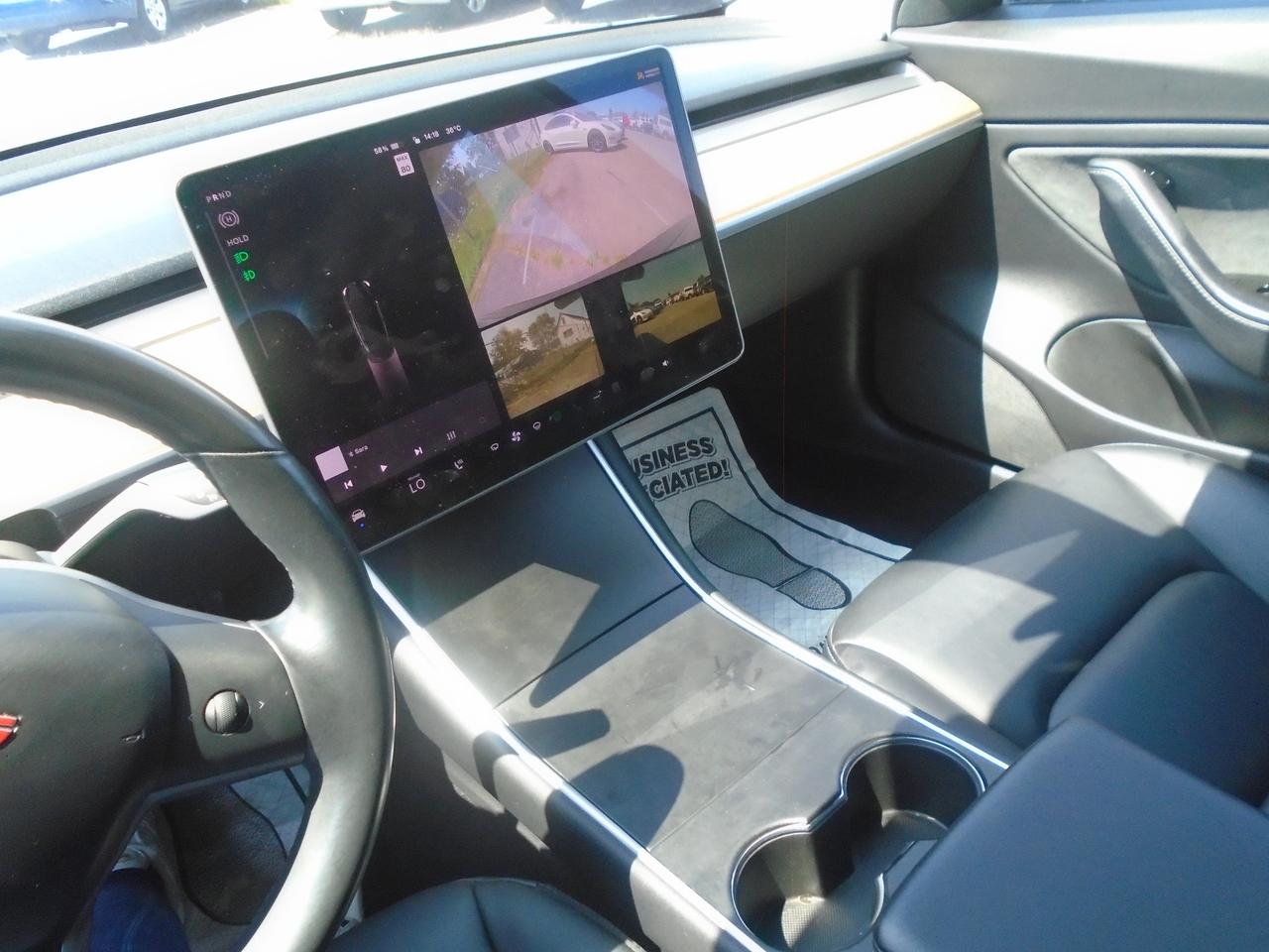 2018 Tesla Model 3 Mid Range Battery 341KM Full Charge Photo