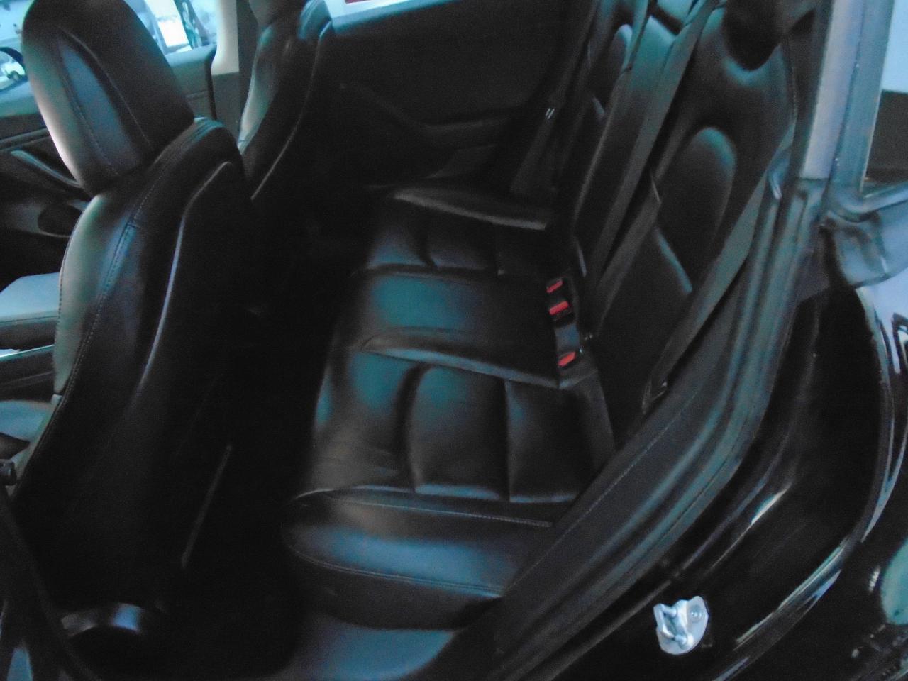 2018 Tesla Model 3 Mid Range Battery 341KM Full Charge Photo