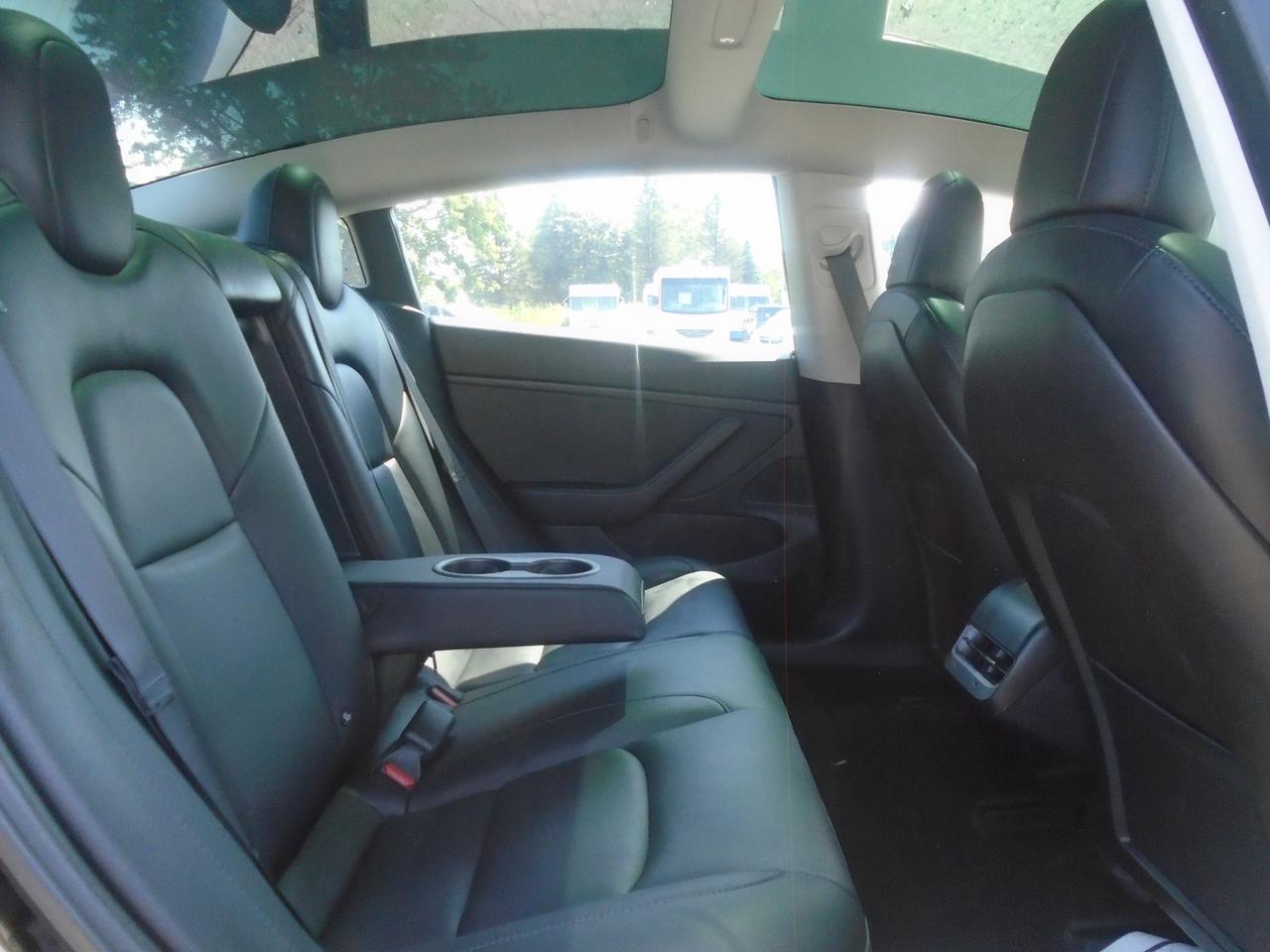 2018 Tesla Model 3 Mid Range Battery 341KM Full Charge Photo