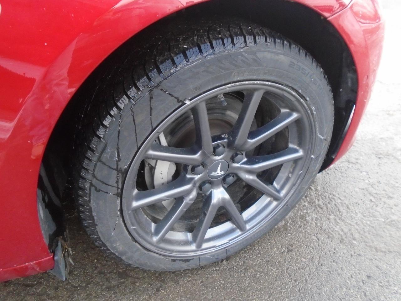 2018 Tesla Model 3 Model 3 Long Range RWD - Photo #35