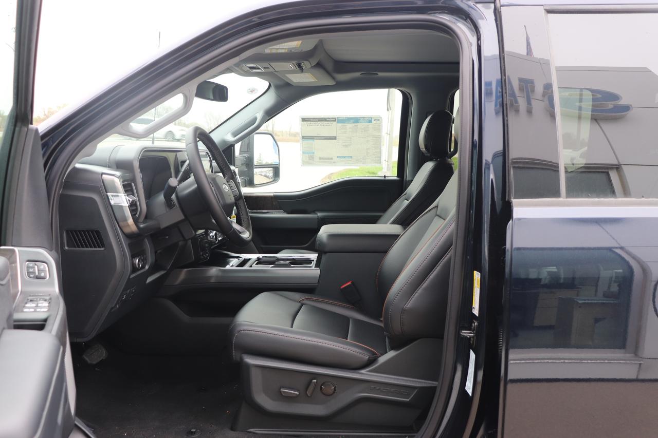 2025 Ford F-250 Super Duty SRW LARIAT 4WD CREW CAB 6.75' BOX Photo4