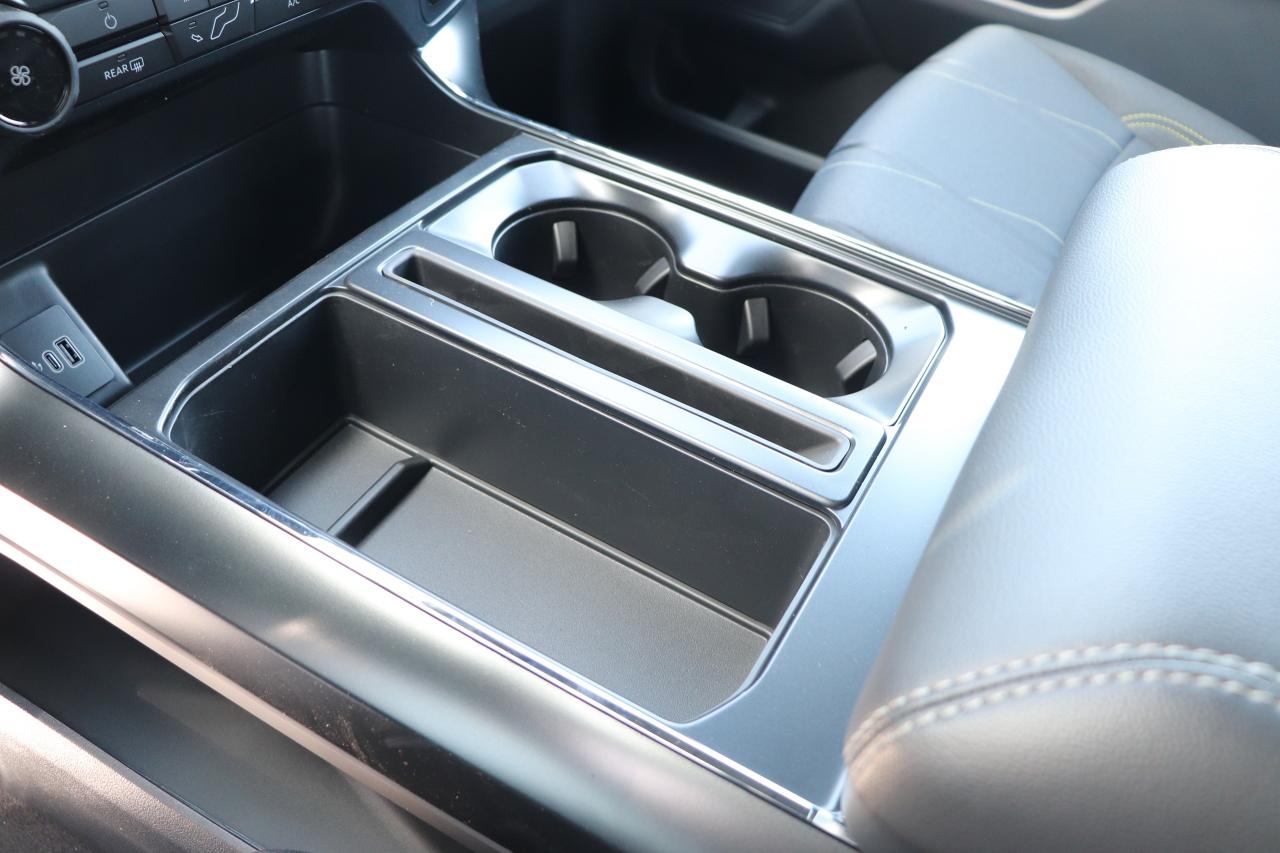 2025 Ford F-150 STX 4WD SuperCrew 5.5' Box Photo5