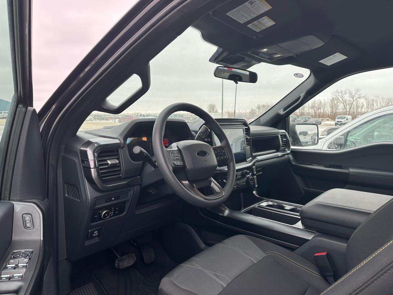 2025 Ford F-150 STX 4WD SuperCrew 5.5' Box 200A Photo