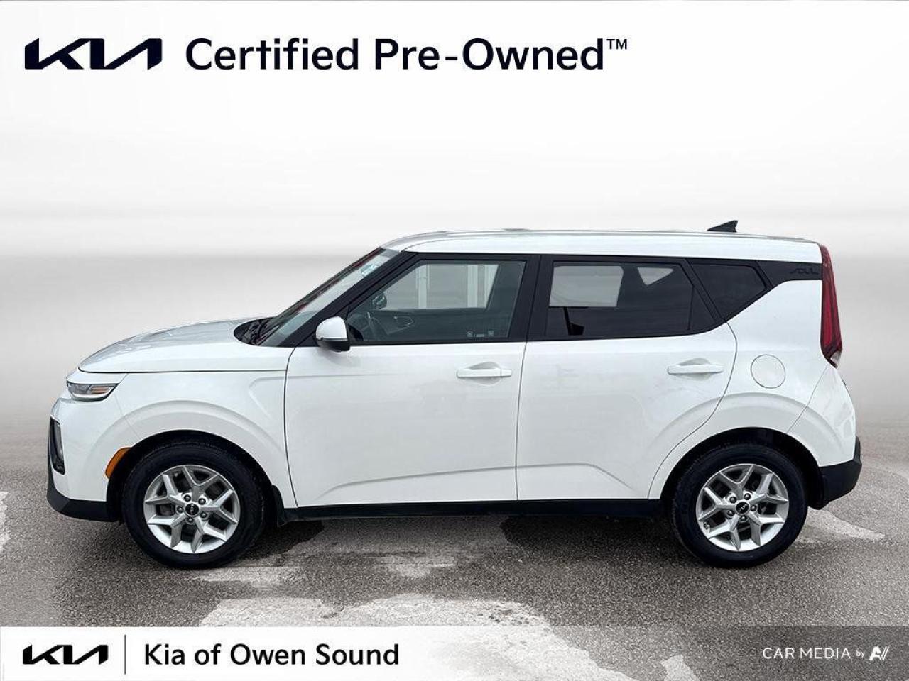 2022 Kia Soul EX Photo2