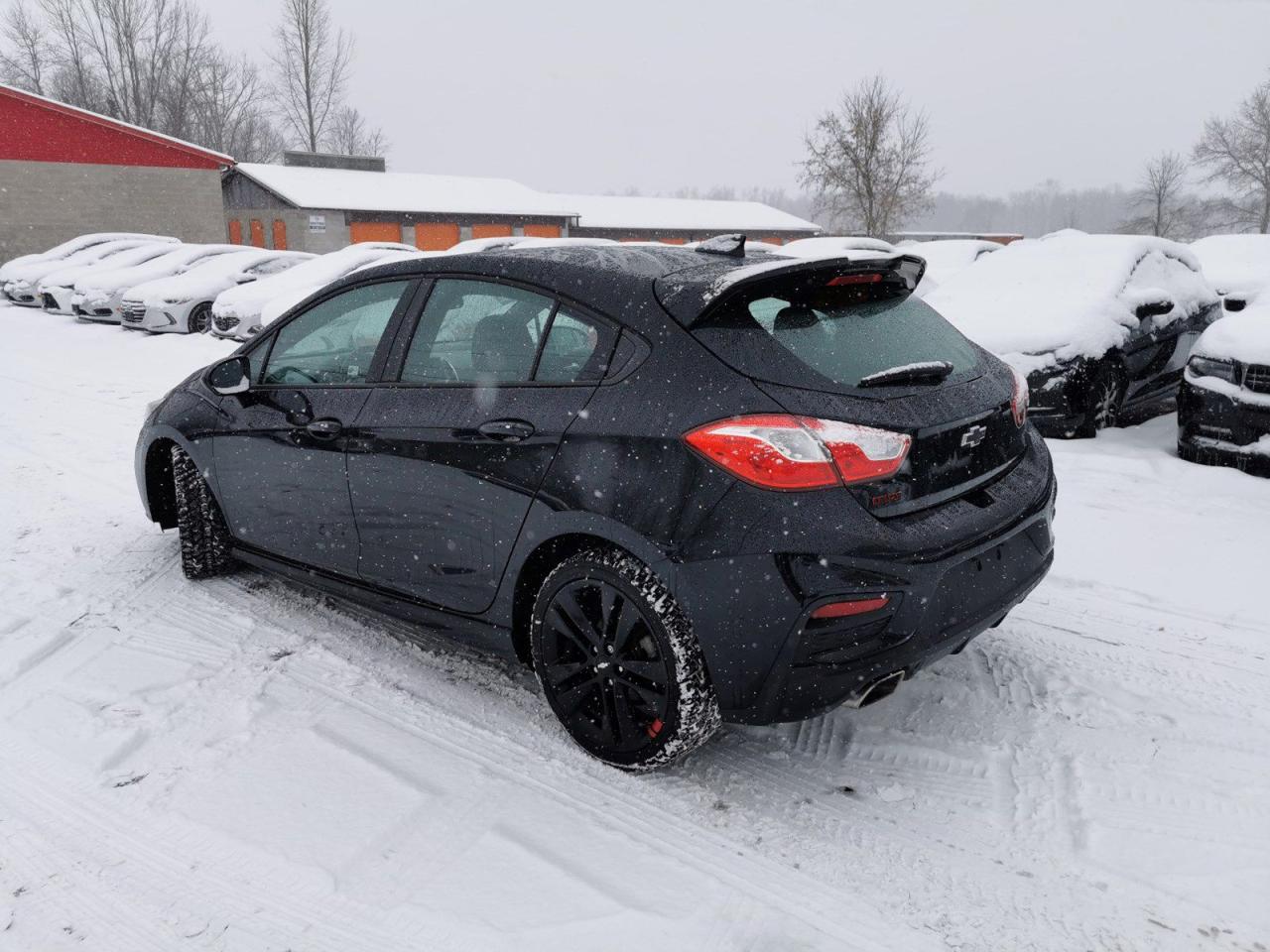 2018 Chevrolet Cruze RS HATCHBACK - Photo #3