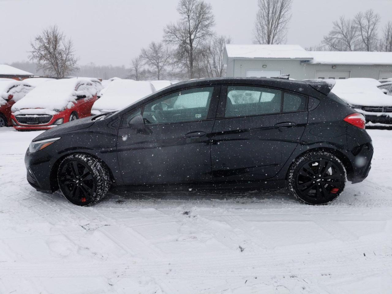 2018 Chevrolet Cruze RS HATCHBACK - Photo #2