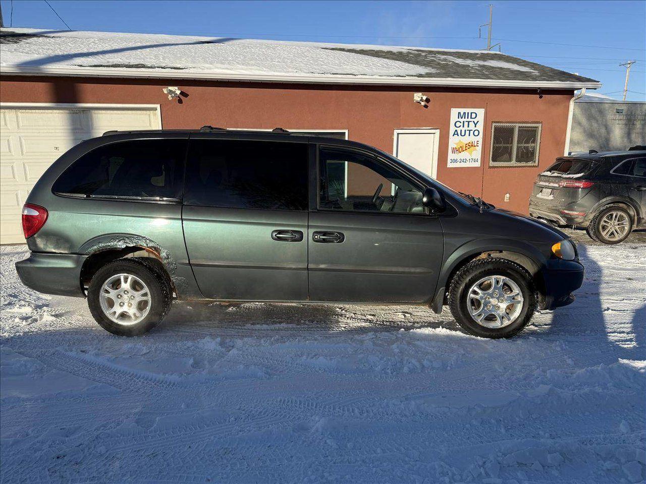 Used 2002 Dodge Grand Caravan Sport for sale in Saskatoon, SK