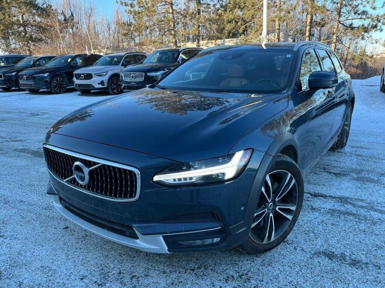 Used 2018 Volvo V90 Cross Country T6 AWD INSCRIPTION - Panorama Roof - Navigation !! for sale in Burlington, ON