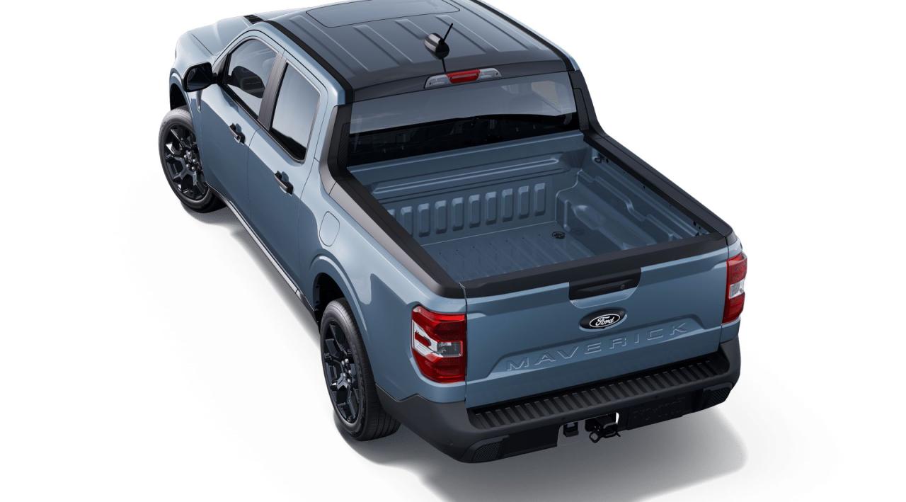 2025 Ford MAVERICK XLT AWD SUPERCREW Photo