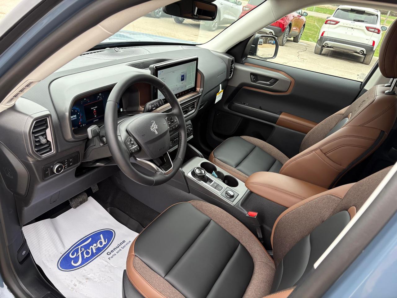 2025 Ford Bronco Sport Outer Banks 4X4 Photo5