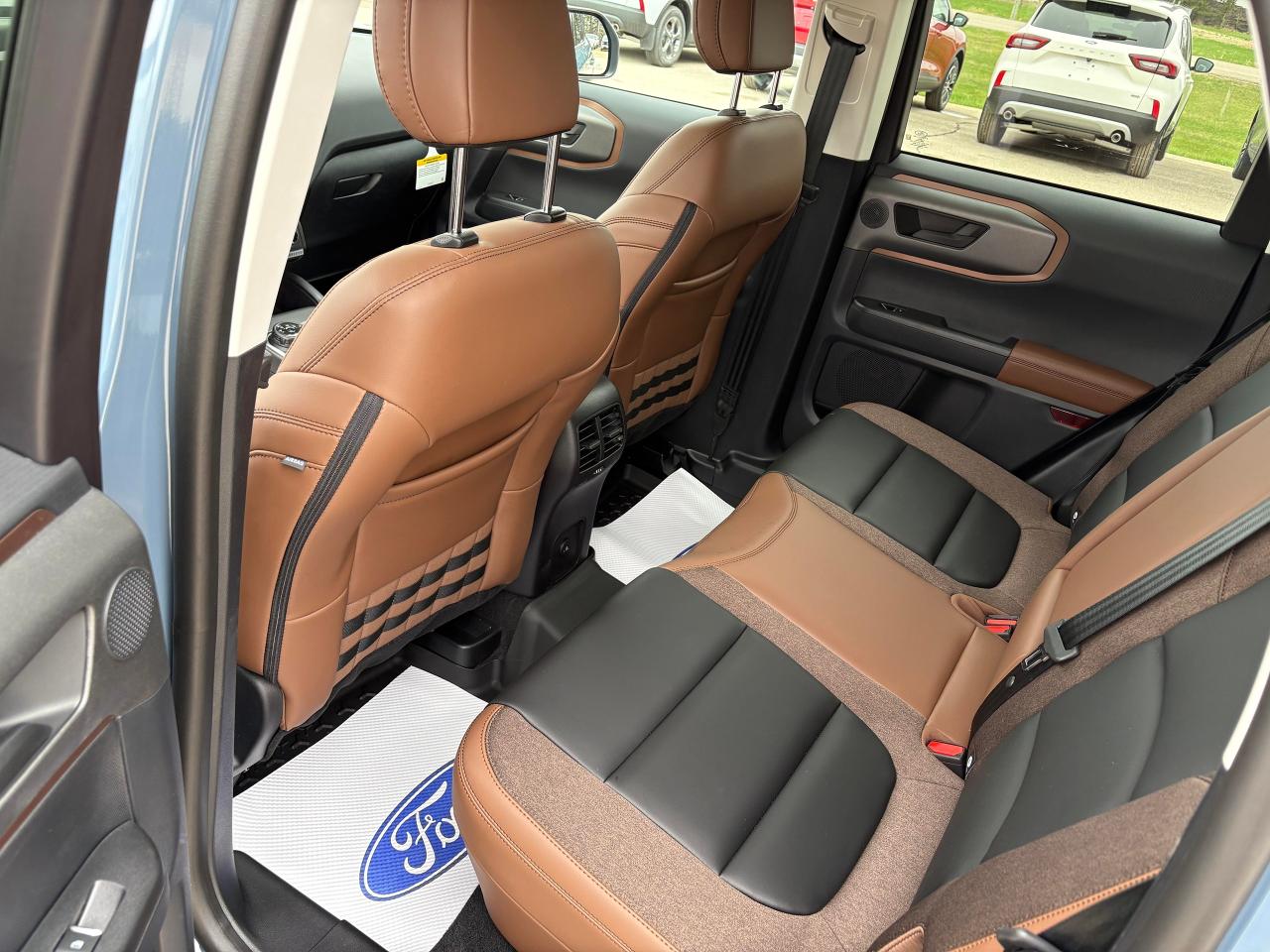 2025 Ford Bronco Sport Outer Banks 4X4 Photo5