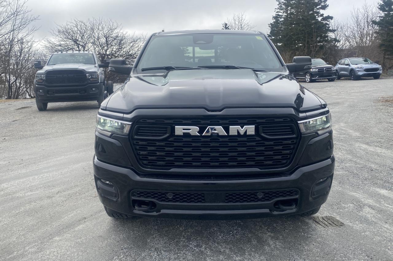 2025 RAM 1500 Big Horn 4x4 Crew Cab 5'7" Box Photo2