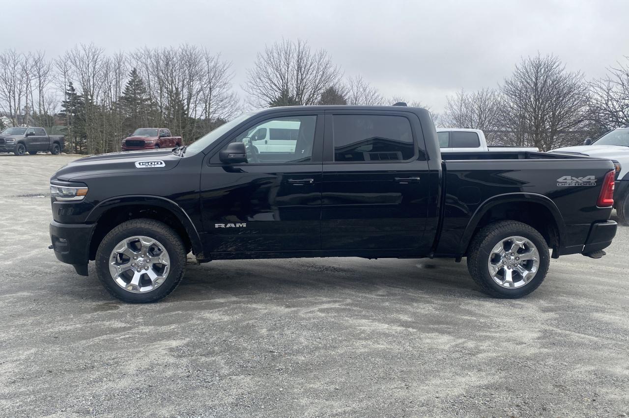2025 RAM 1500 Big Horn 4x4 Crew Cab 5'7" Box Photo8
