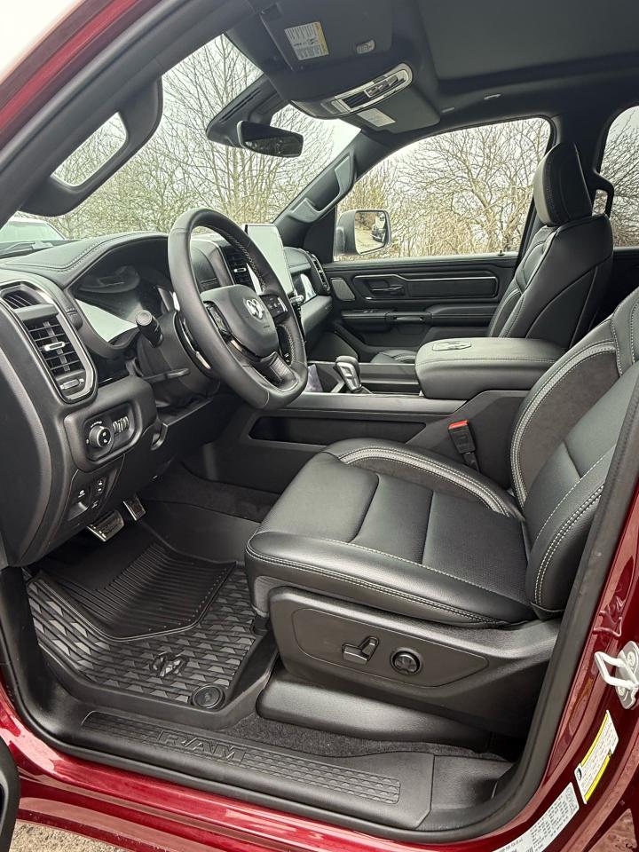 2025 RAM 1500 SPORT 4X4 CREW CAB 5'7" BOX Photo39