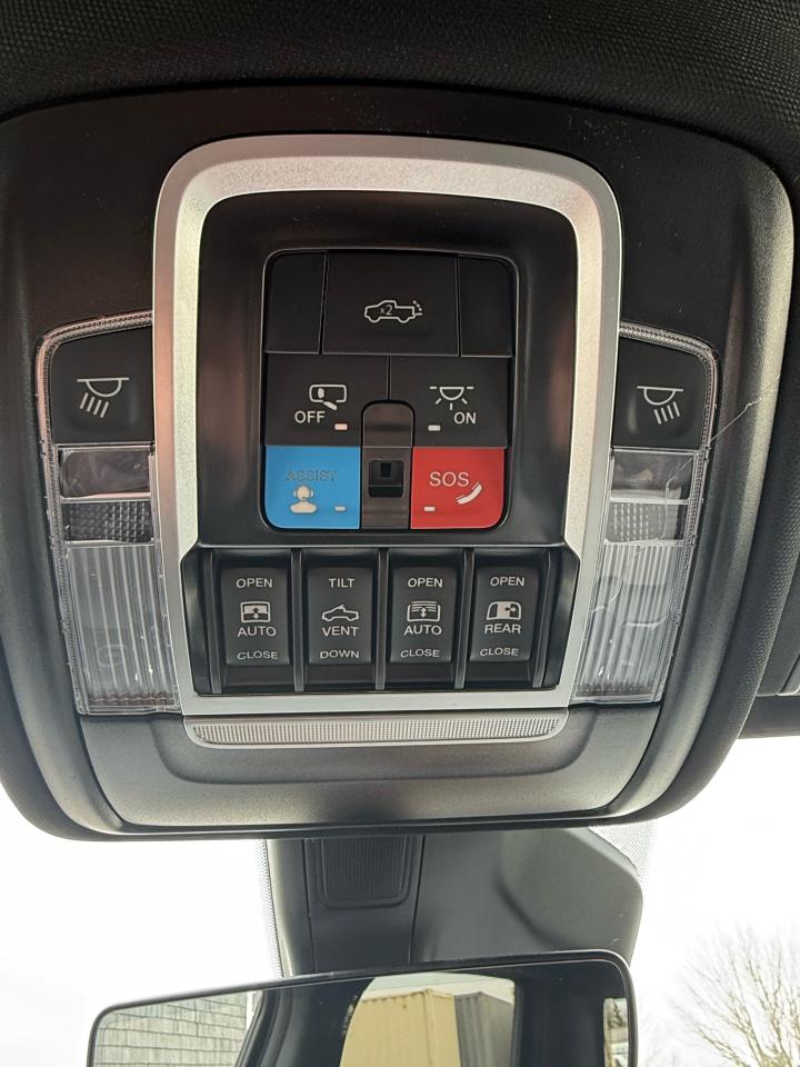 2025 RAM 1500 SPORT 4X4 CREW CAB 5'7" BOX Photo46