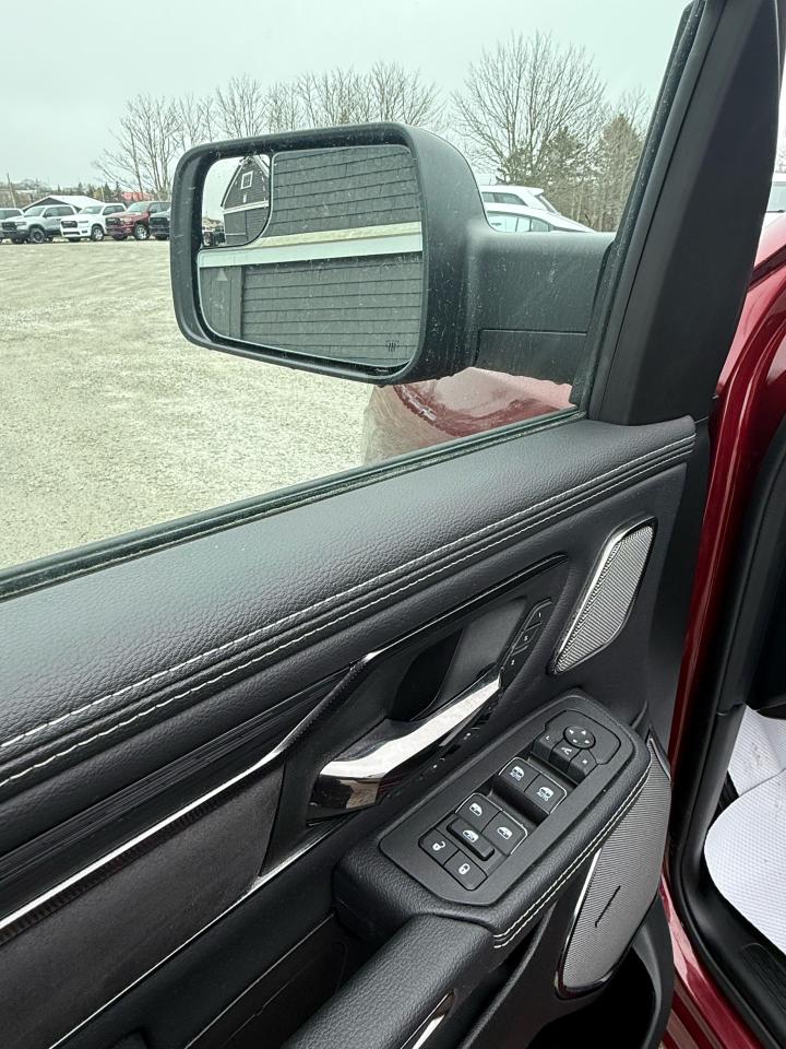 2025 RAM 1500 SPORT 4X4 CREW CAB 5'7" BOX Photo37
