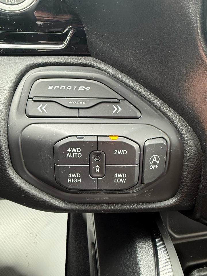 2025 RAM 1500 SPORT 4X4 CREW CAB 5'7" BOX Photo42