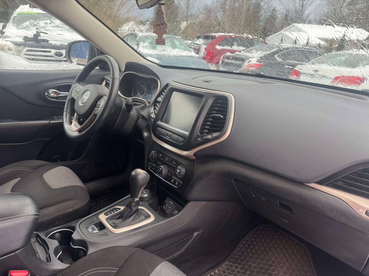 2014 Jeep Cherokee 4WD 4dr North - Photo #11
